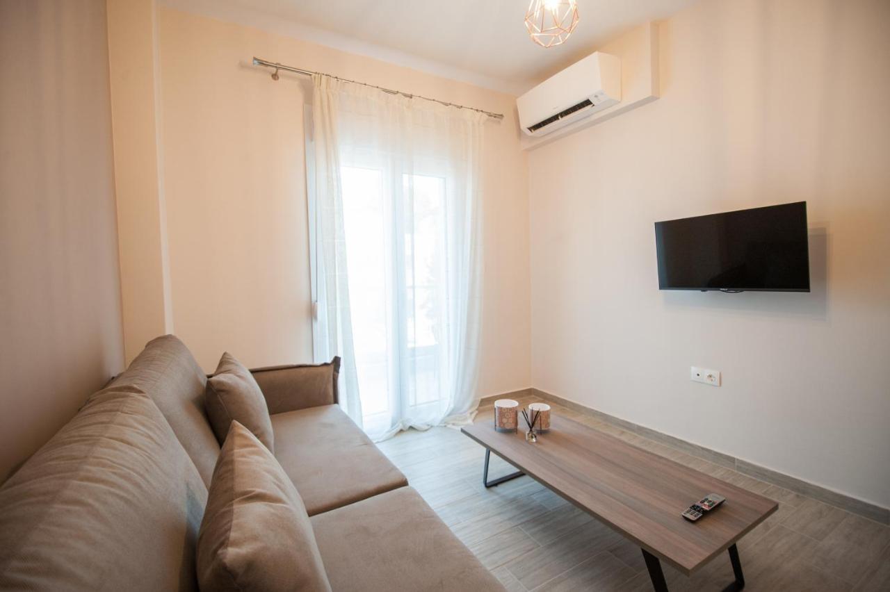 Niki'S Apartments Peraía Екстериор снимка
