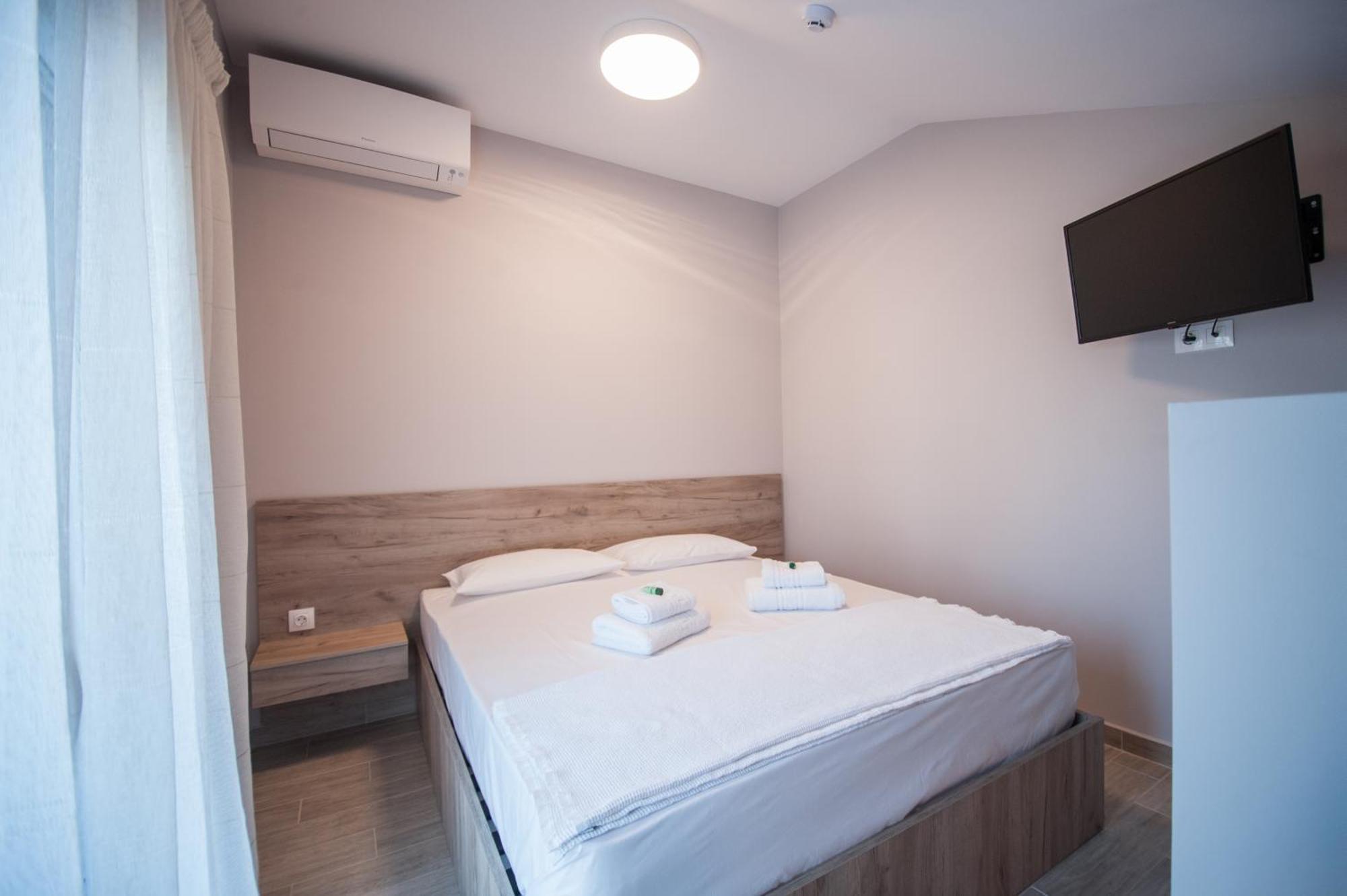 Niki'S Apartments Peraía Стая снимка